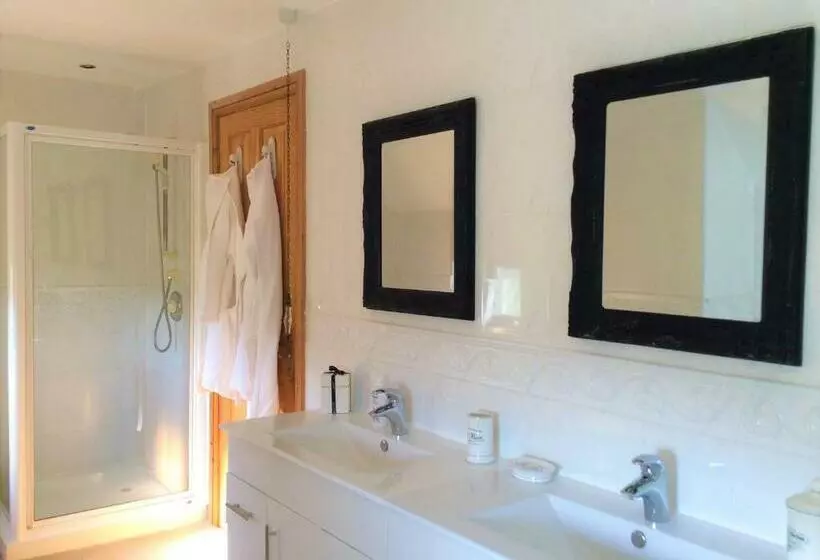 Bosvean House Bed & Breakfast
