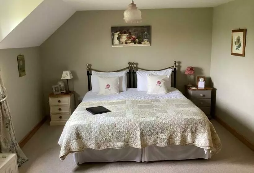 Bosvean House Bed & Breakfast