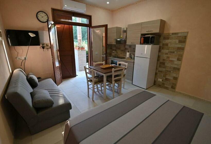 호텔 Agriturismo Le Fontane   Lago Di Bolsena