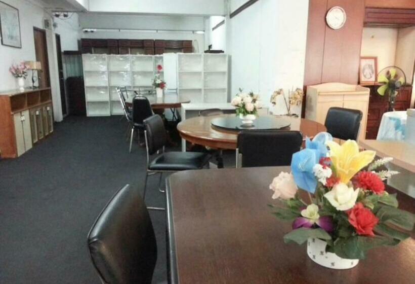 Hotel Freesia Bangphi Guest House