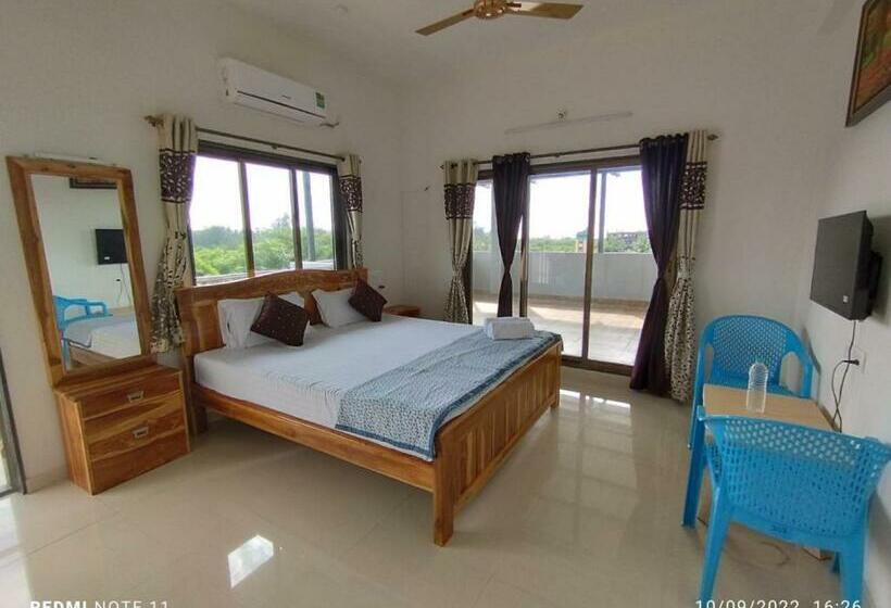 Отель Kavijay Sea View