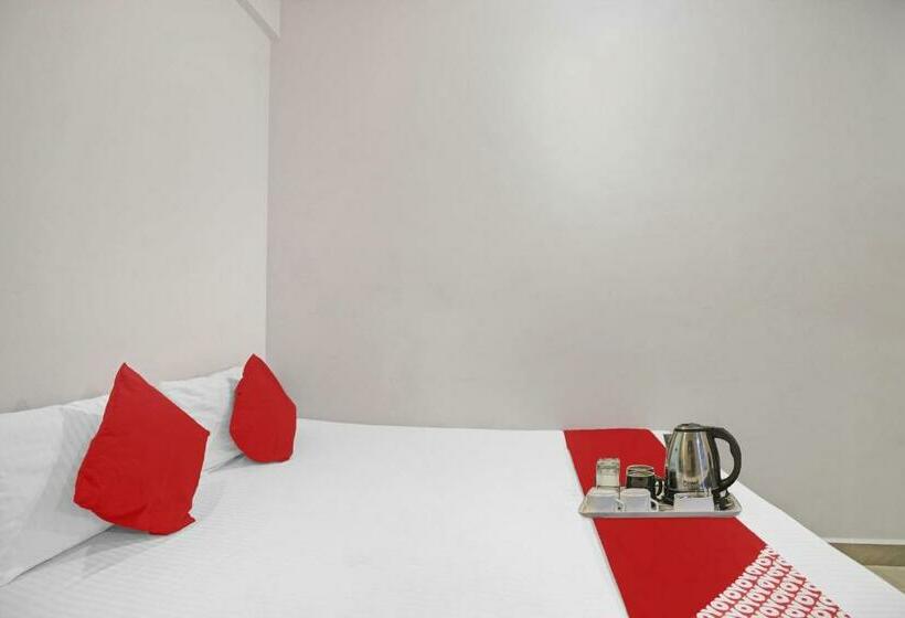 Hotelli Oyo 90252 Ayde Guest House