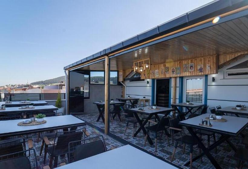 Kumbağ şehri̇ Saray Apart Otel