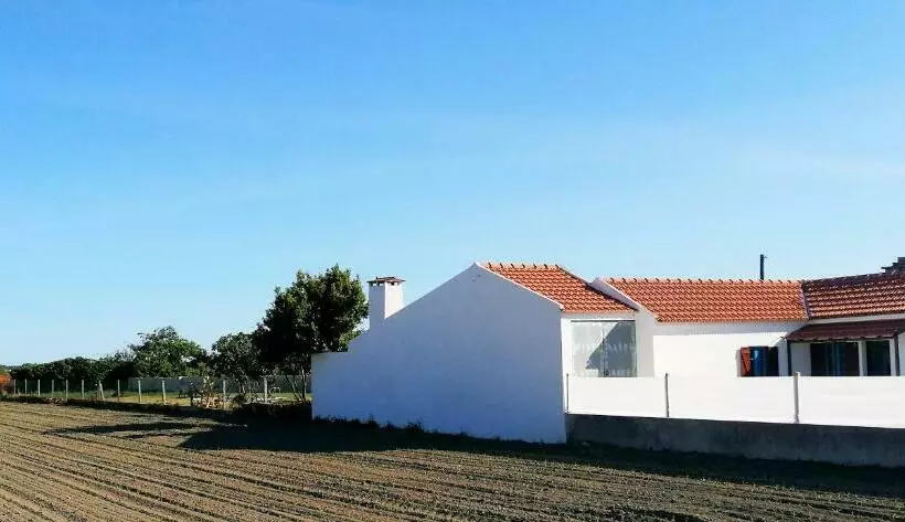 Majatalo Bloomoon House