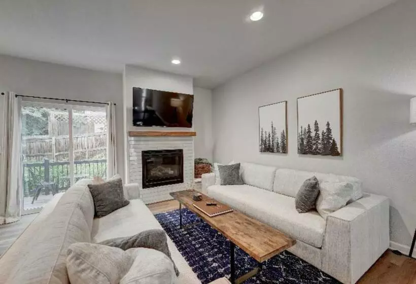 420 Luxury Retreat