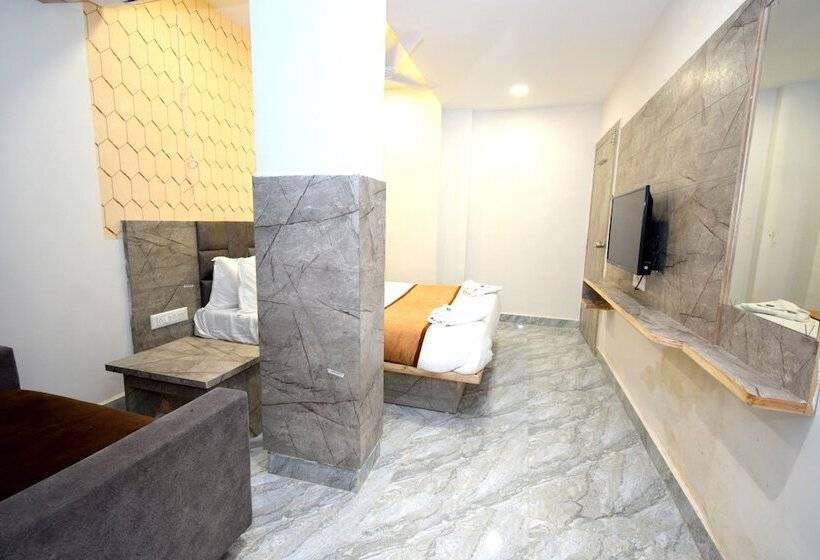 בית מלון כפרי A1 Vastrapur