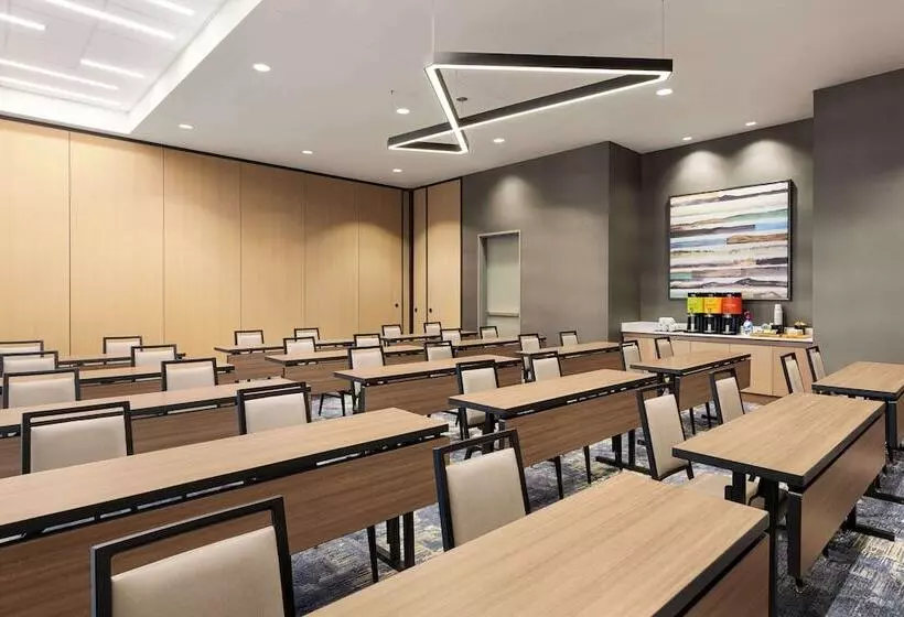 هتل Hilton Garden Inn Nashville West End Avenue