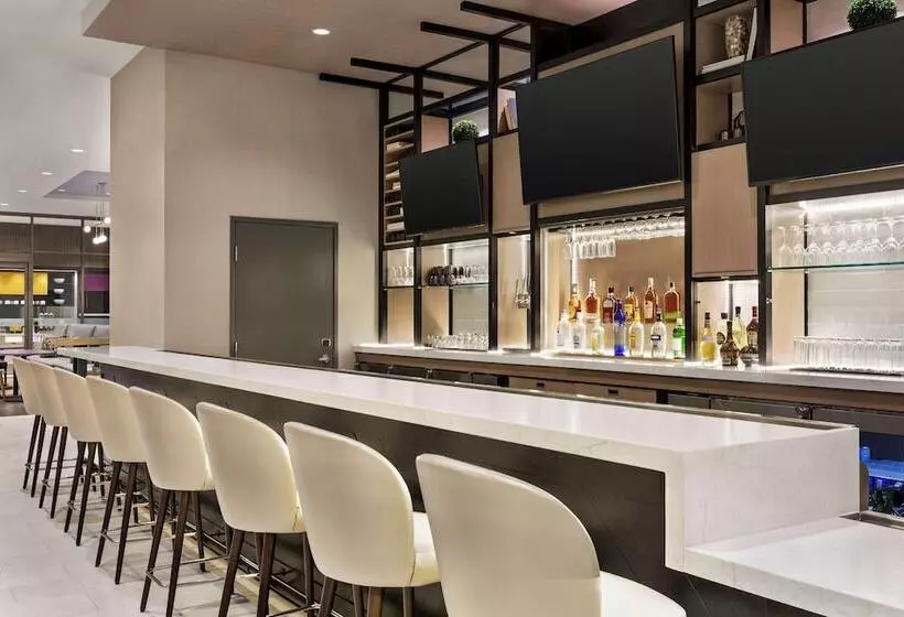 هتل Hilton Garden Inn Nashville West End Avenue