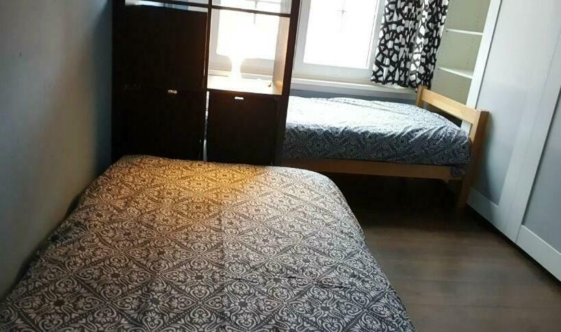 Pensione Room With 2 Separated Beds