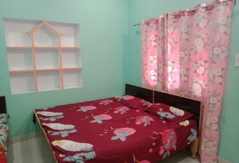 פנסיון Vijeta Luv Kush Guesthouse By Stayapart