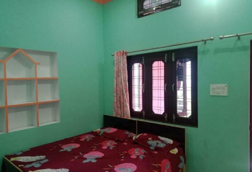 פנסיון Vijeta Luv Kush Guesthouse By Stayapart