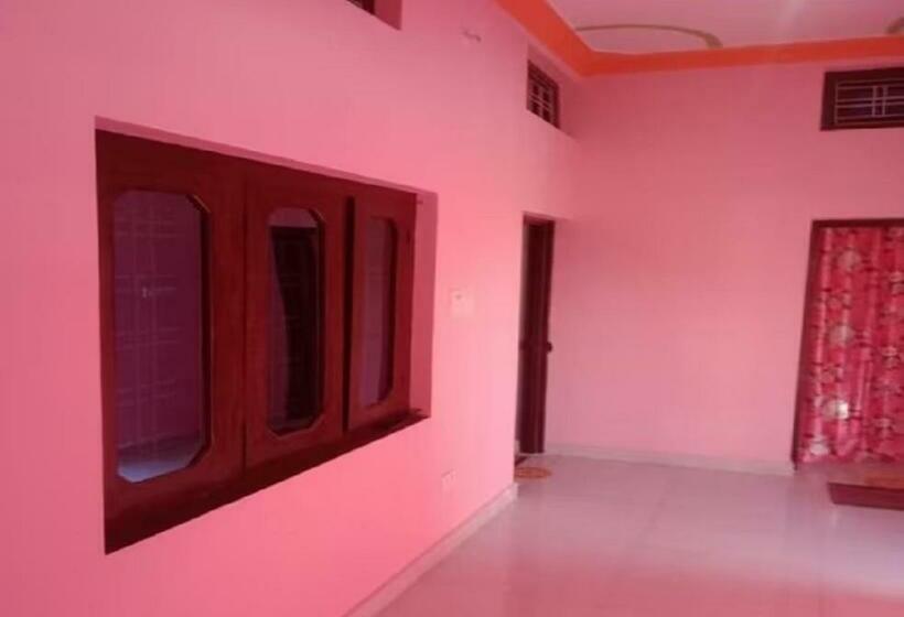 פנסיון Vijeta Luv Kush Guesthouse By Stayapart