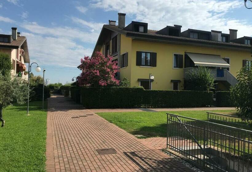 Alle Porte Del Lago E Di Verona In Rosa