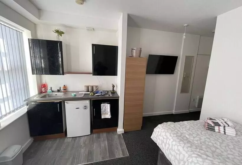 Bv Comfy Budget Studio At Quebec Street Bradford