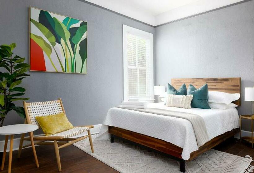 Downtown, Updated, Single Story & Wd