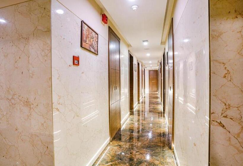 Fabhotel Vertigo Suites Nr Bkc