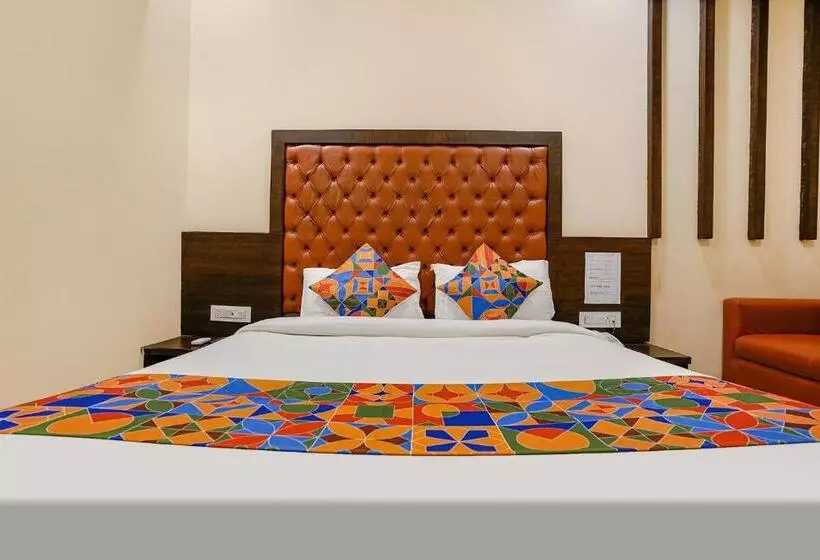 Fabhotel Vertigo Suites   Nr Bkc