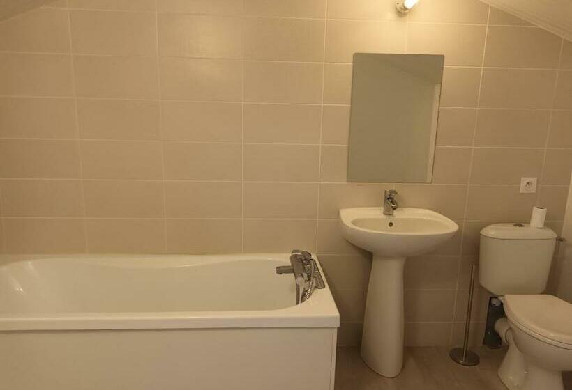 Gite De Vauvressix Proche Plage De La Loire