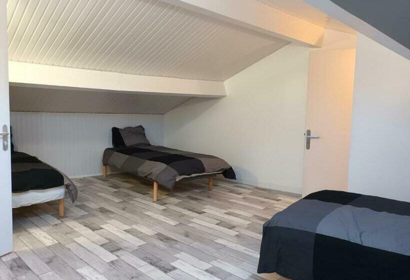 Gite De Vauvressix Proche Plage De La Loire