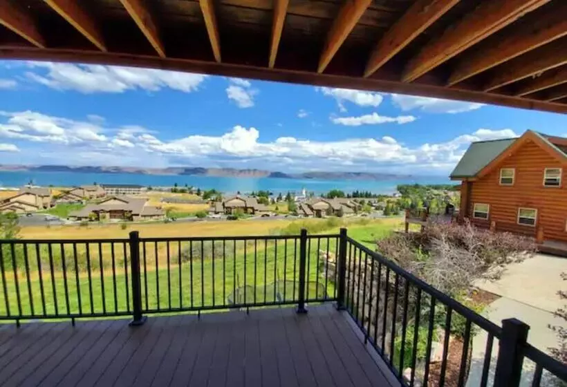 Harbour Village Retreat