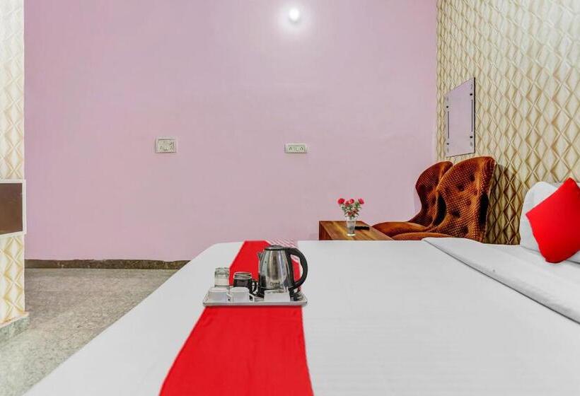 Hotel Flagship K D Guest House