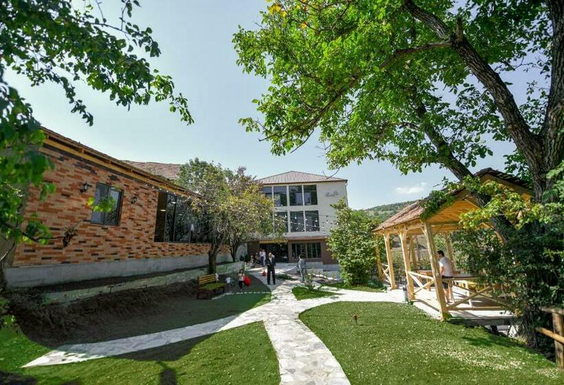 Отель Madin Eco