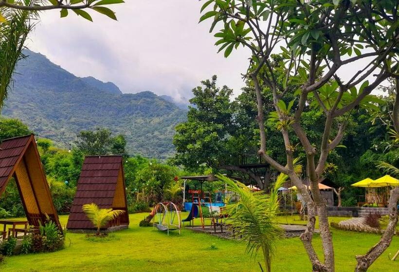 בית מלון כפרי Taman Bidadari Eco Wellness