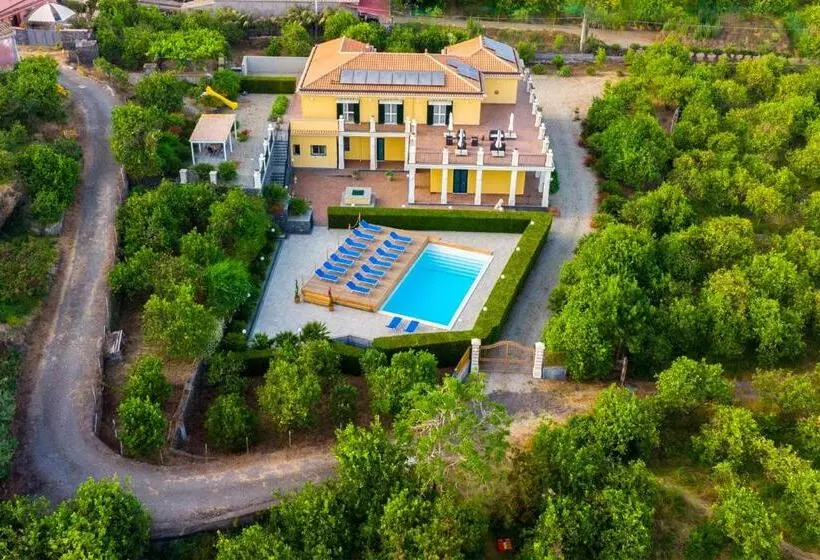 هتل Zahra Agriturismo