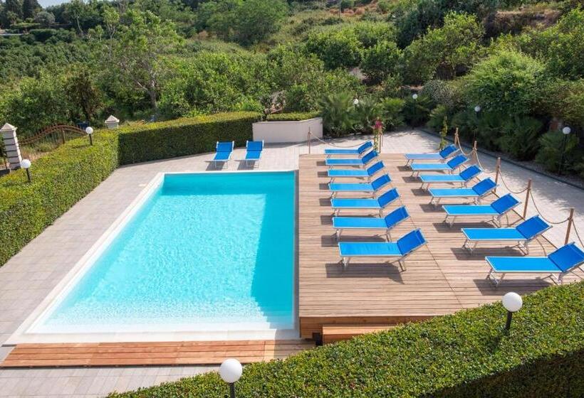 Отель Zahra Agriturismo