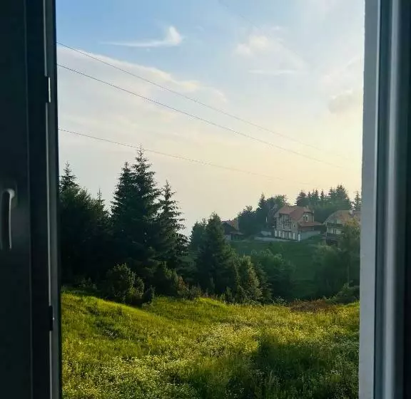Iznad Oblaka La3