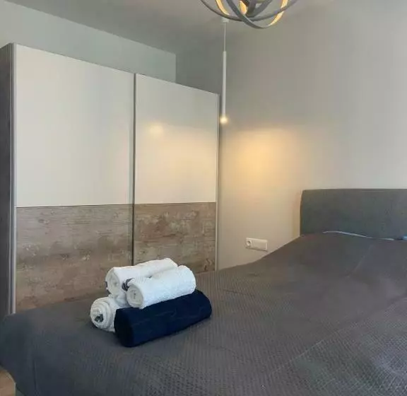 Pabl Apartments