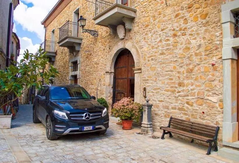 Majatalo Palazzo Iaquinta   Rooms, Restaurant & Wellness