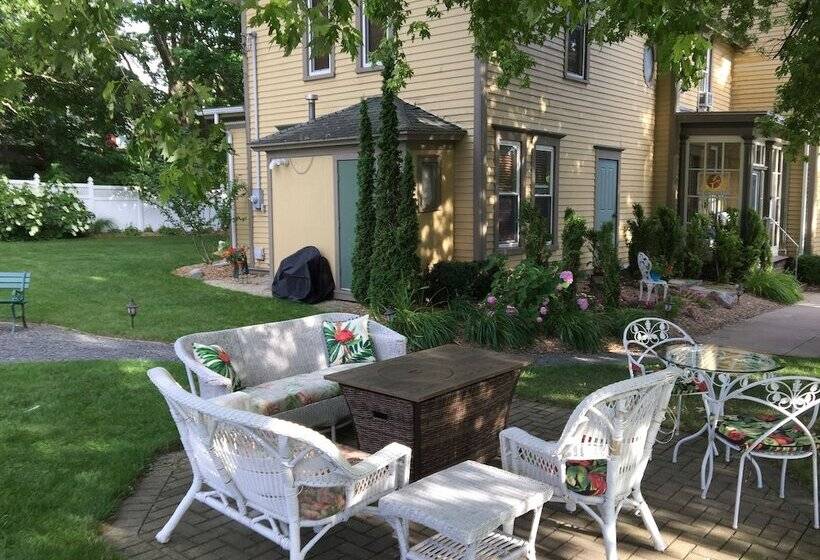 مبيت وإفطار The Ludington House