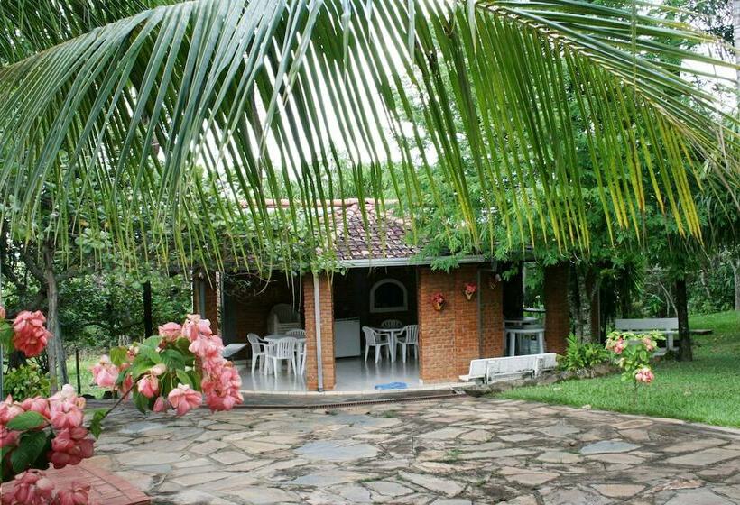 فندق Holiday House