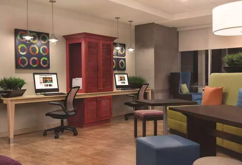 ホテル Home2 Suites By Hilton Erie, Pa