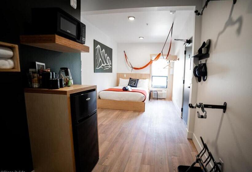 هتل Loge Leavenworth Downtown