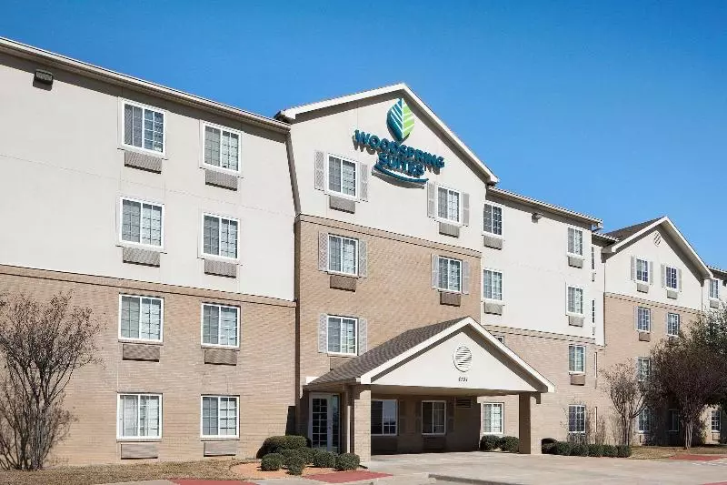 Отель Woodspring Suites Fort Worth Forest Hill