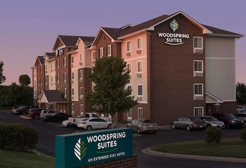 ホテル Woodspring Suites Kansas City Lenexa