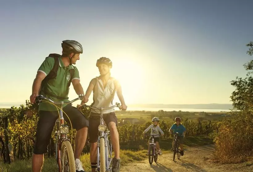 بنسيون Restaurant Bistro Raffel