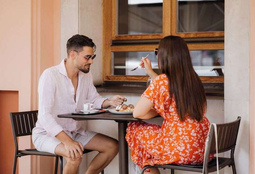 بنسيون Restaurant Bistro Raffel