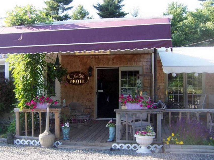 Twilite Motel