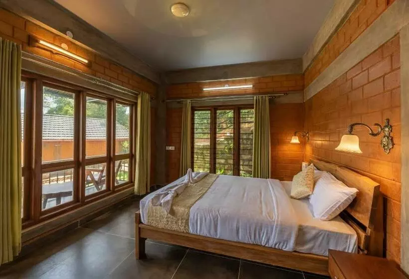 ベッドアンドブレックファースト Lily, Scenic 1 Br Cottage With Pool By Roamhome