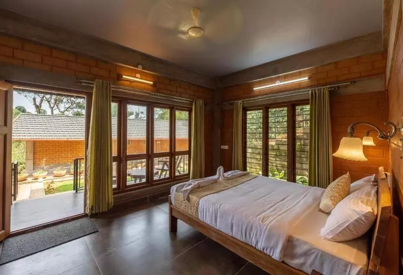 ベッドアンドブレックファースト Lily, Scenic 1 Br Cottage With Pool By Roamhome