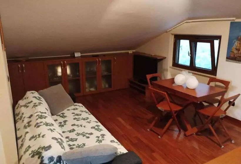 Aamiaismajoitus (B&B) Rocky House