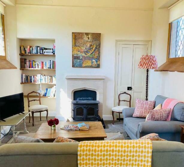 Charming Romantic Getaway, Near Bruton
