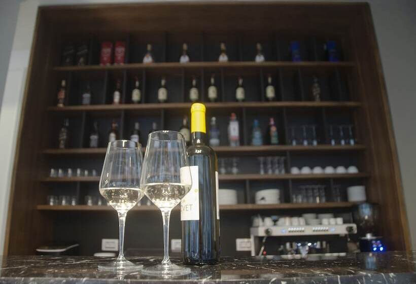 هتل H41 Luxury Suites