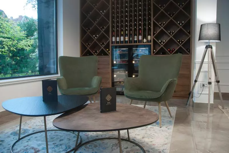 هتل H41 Luxury Suites