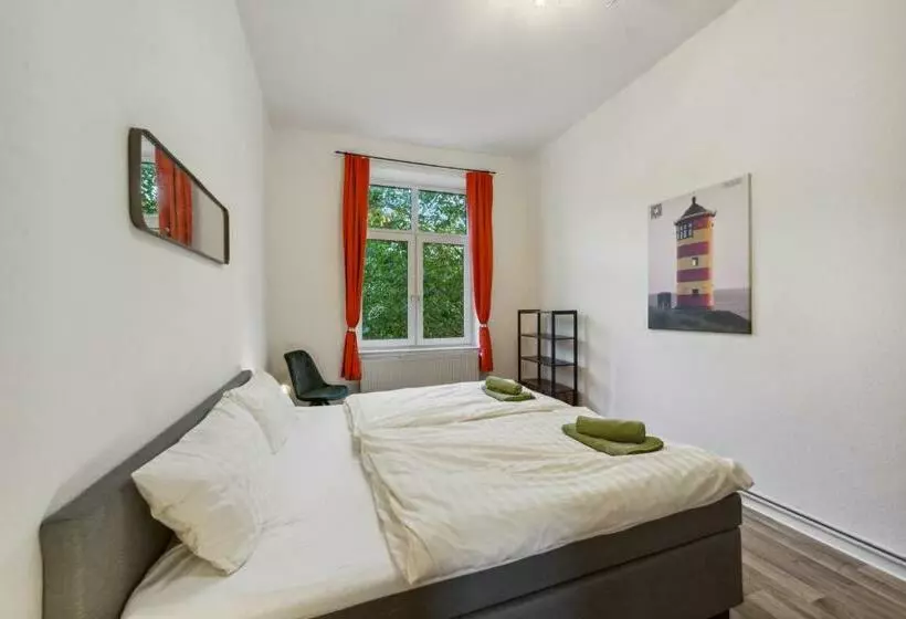 Infinity Stay: Bis Zu 4 Personen Zentrum Wassernah Netflix