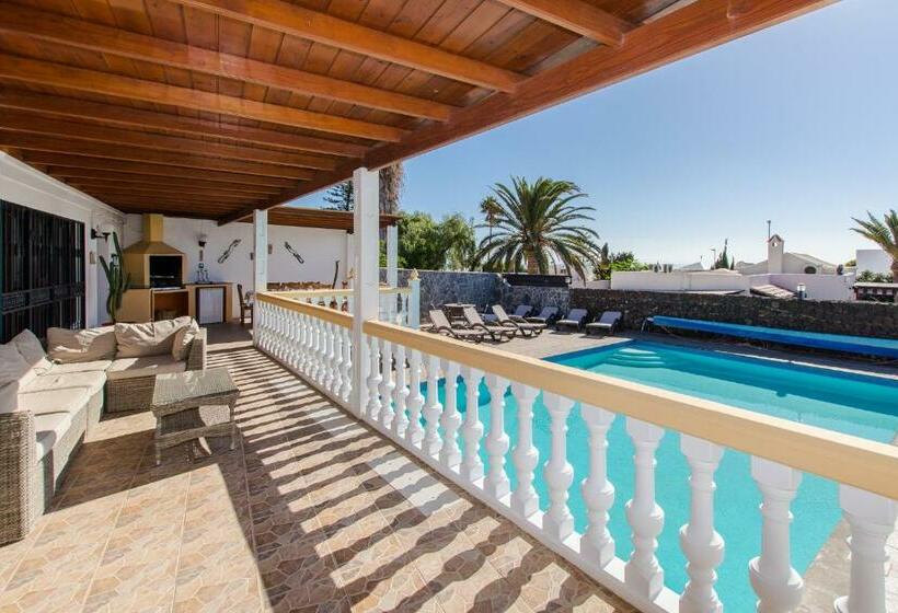 Villa Eliana With Air Conditioning And Sea Views