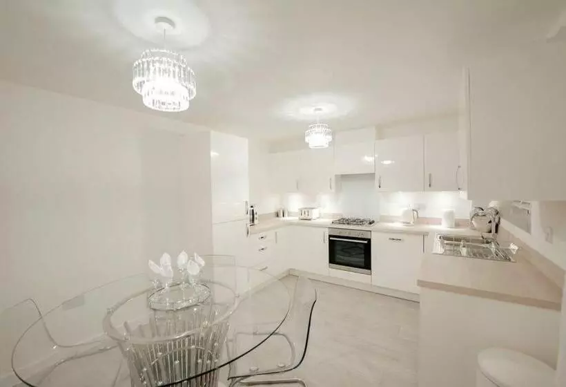 Willow Heights Modern 5 7 Persons/3 Bed Detached